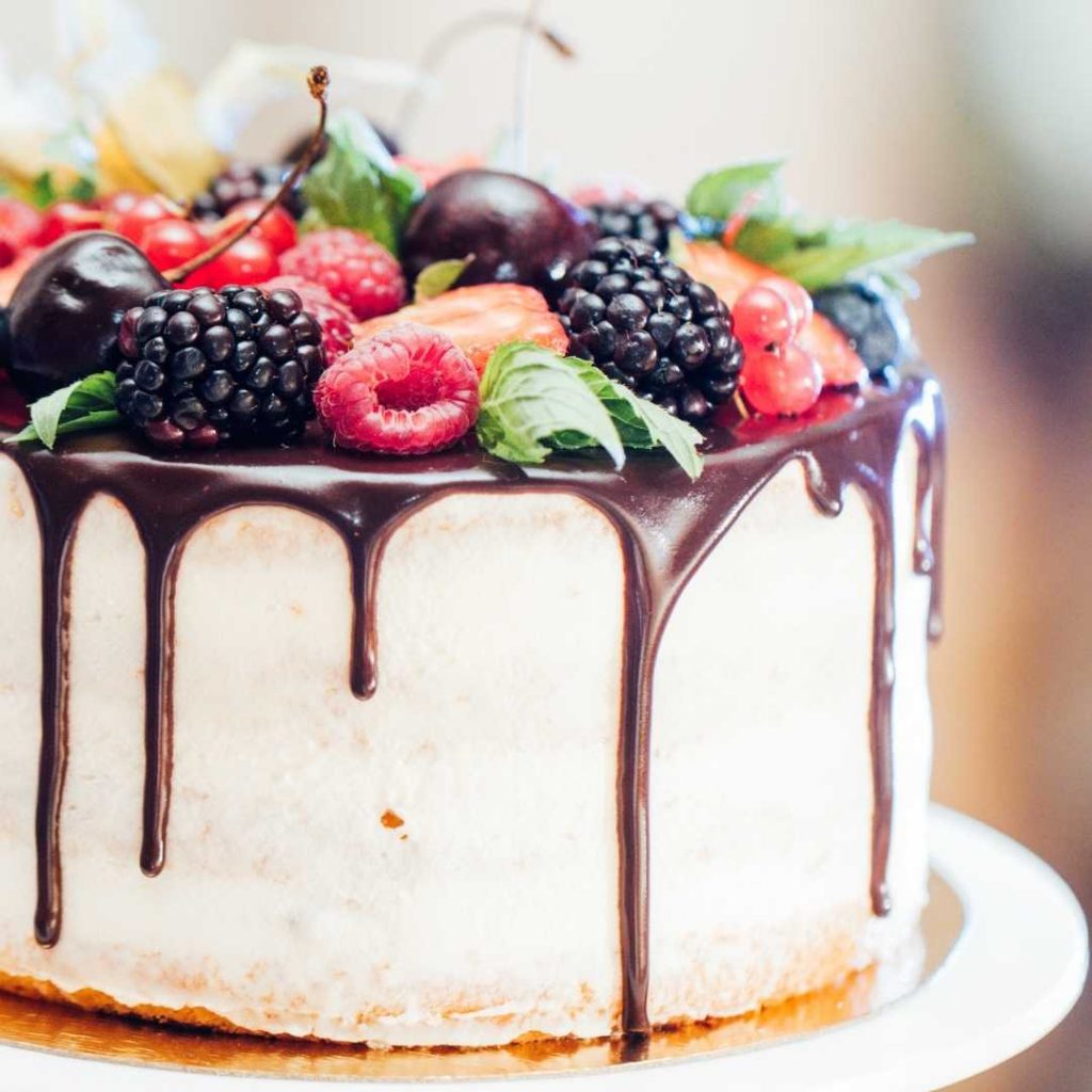 fruit and chocolate wedding cake