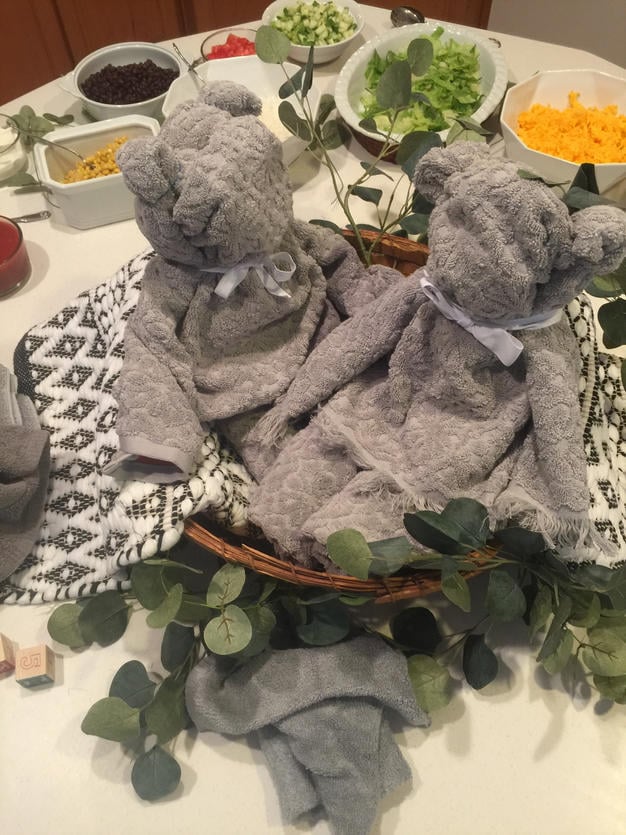 folding towel bears