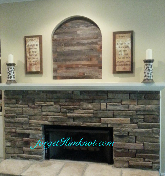 Read more about the article Barn Wood Fireplace Niche Makeover