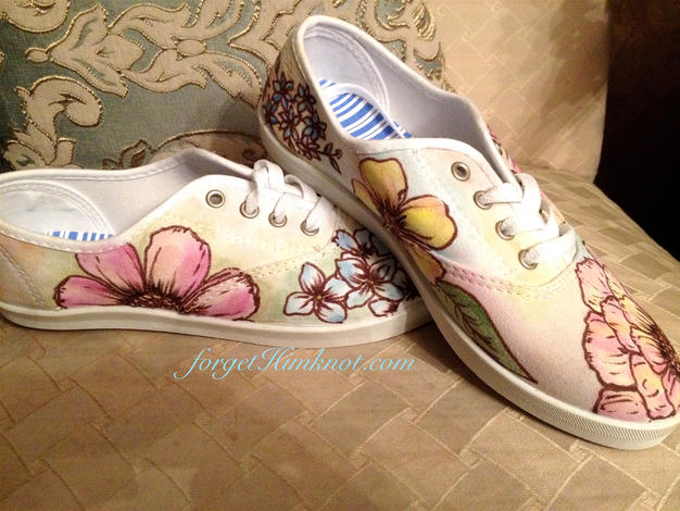 Read more about the article Sharpie Sneakers!