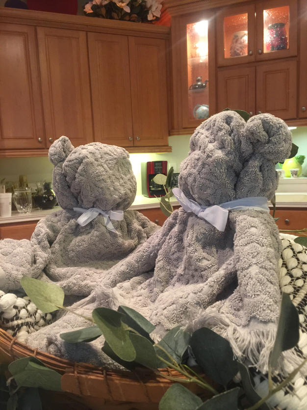 Folding towel bear centerpieces