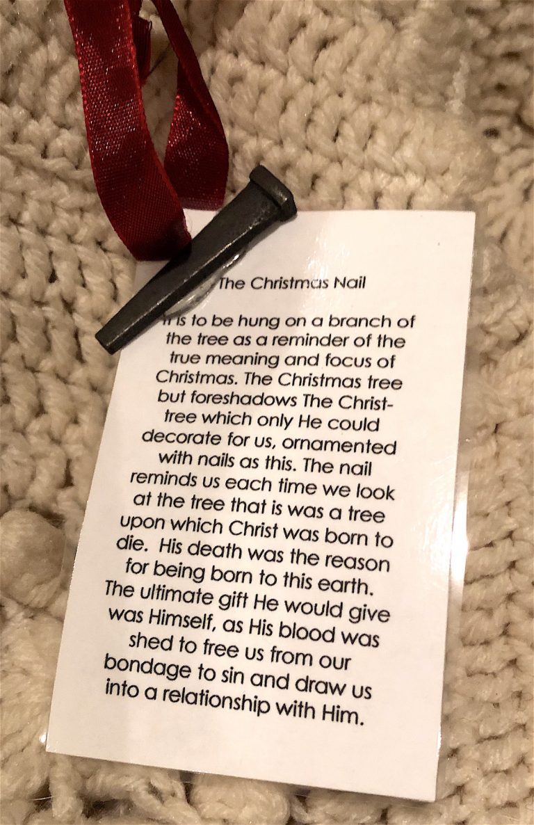 The Christmas Nail Ornament DIY Him Knot