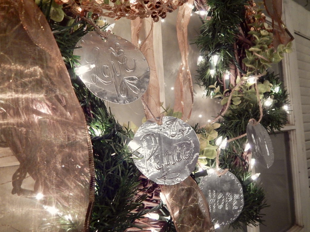 Aluminum tape Christmas ornaments