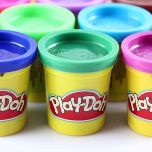 tubs of playdoh 